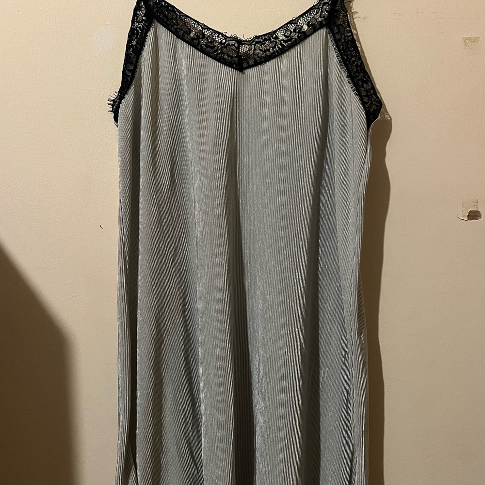 Two Mini Dress - Picture 4 of 7